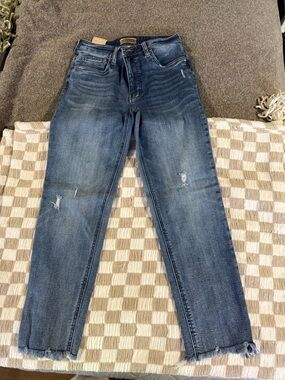 Kut from the Kloth Dark Blue Rachael Fab AB Mom Jean